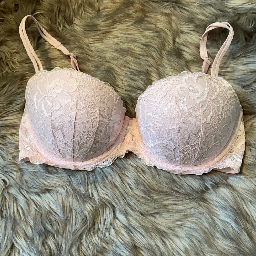 Baby pink lace push up